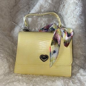 Betsey Johnson XOMandy Top handle/crossbody purse